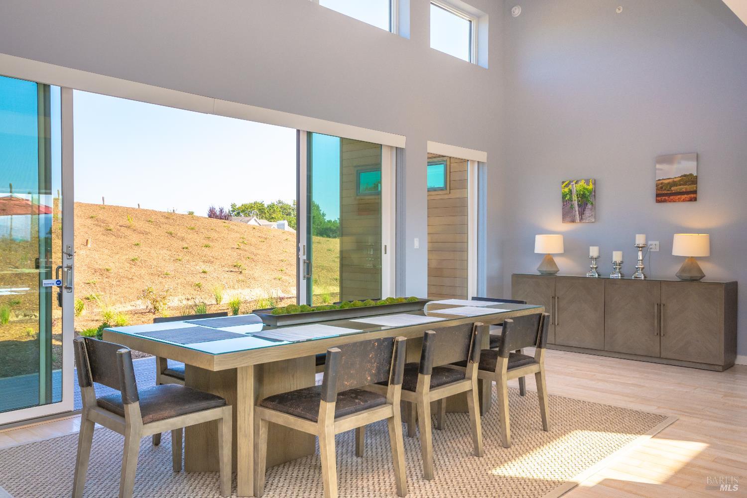 519 Horse Barn Road Healdsburg CA 95448