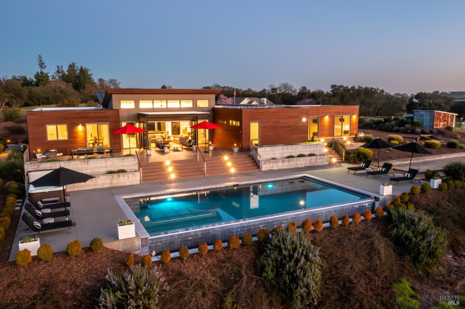 519 Horse Barn Road Healdsburg CA 95448