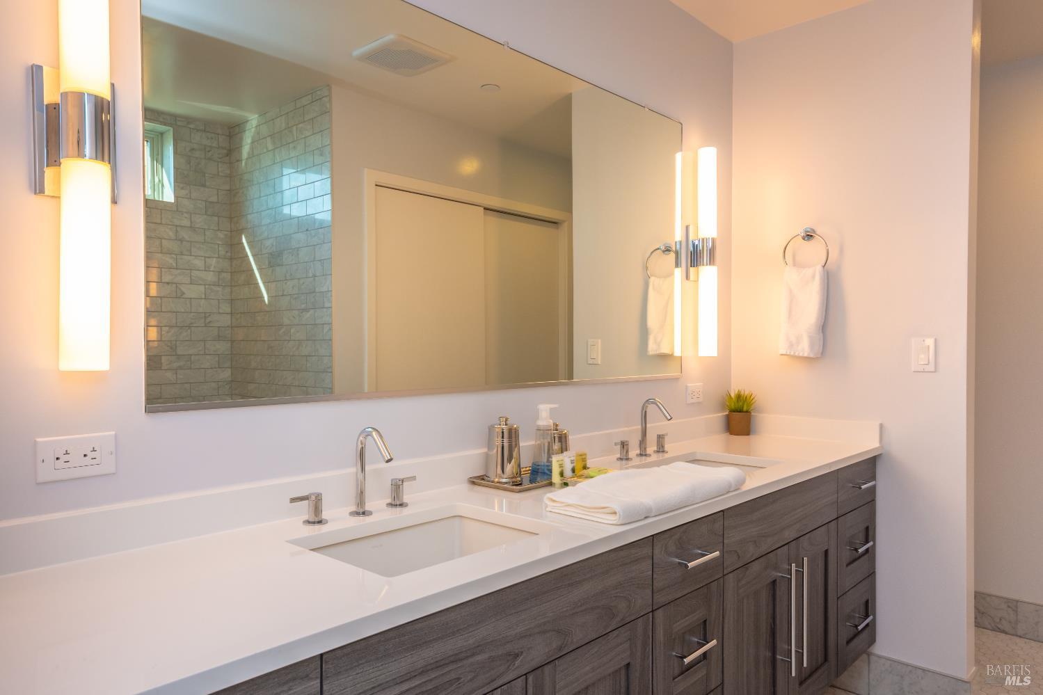 519 Horse Barn Road Healdsburg CA 95448