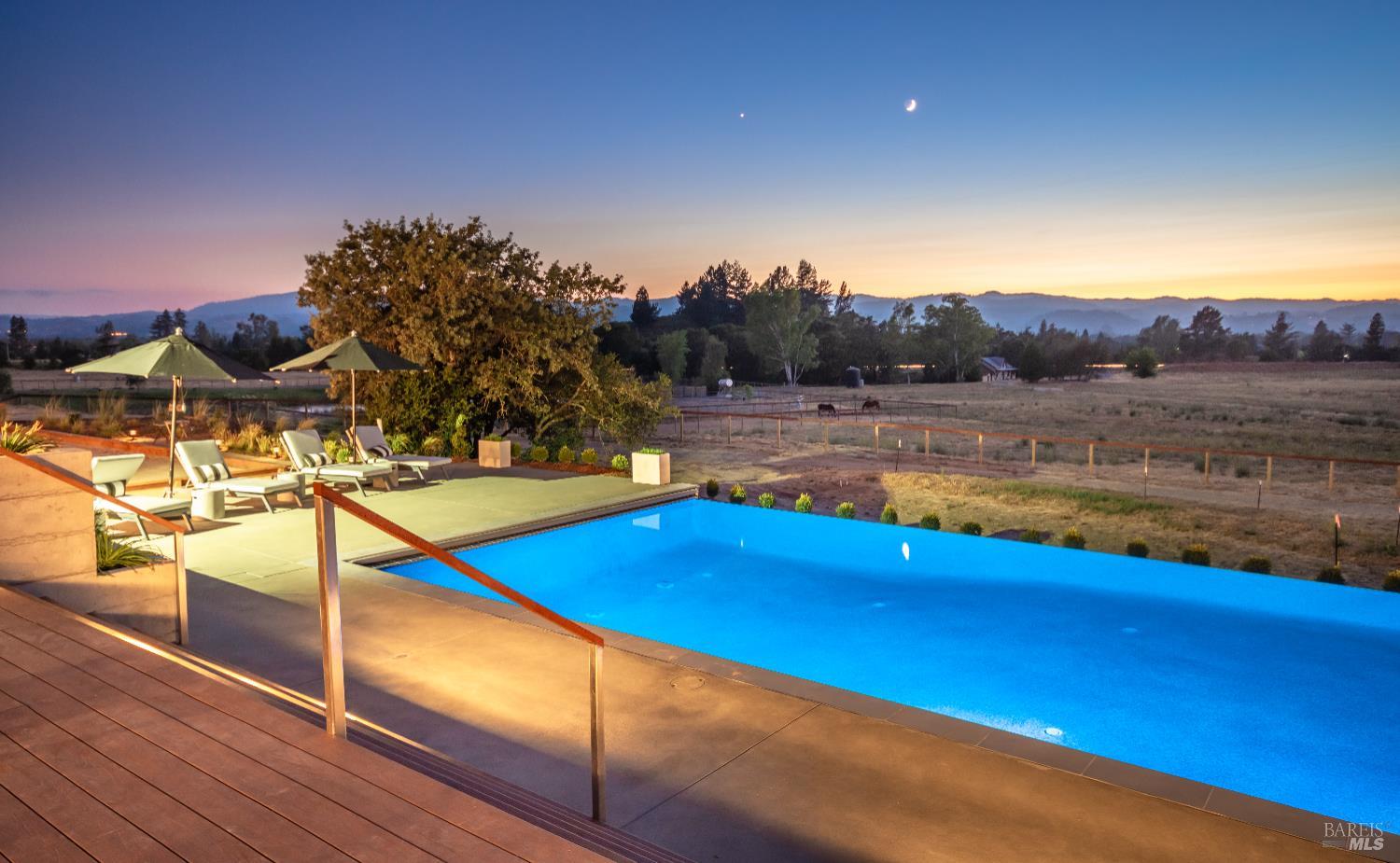 519 Horse Barn Road Healdsburg CA 95448