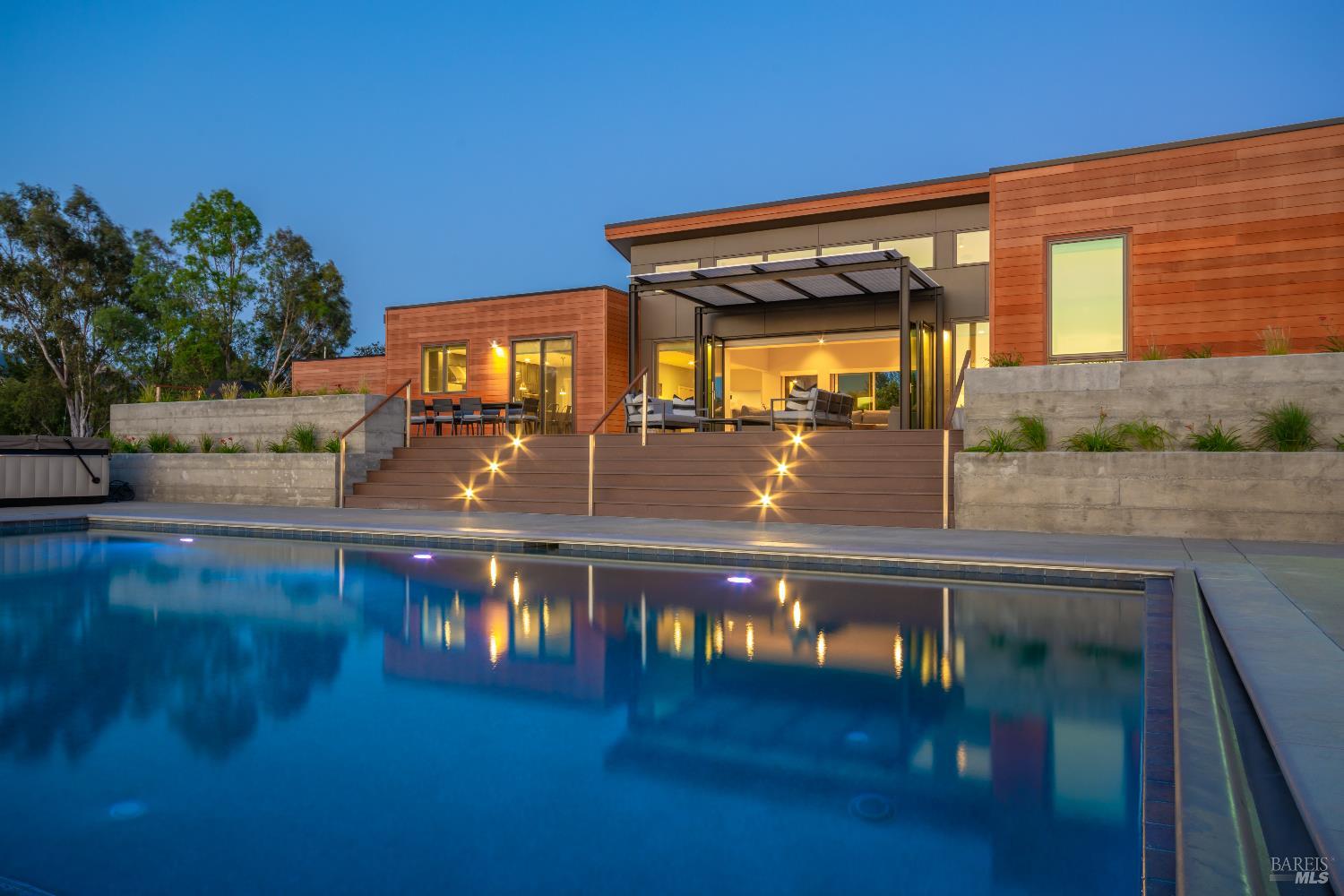 519 Horse Barn Road Healdsburg CA 95448