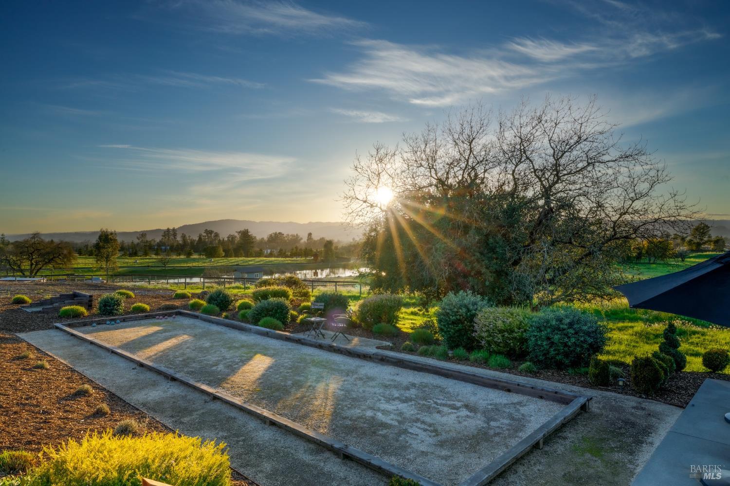519 Horse Barn Road Healdsburg CA 95448