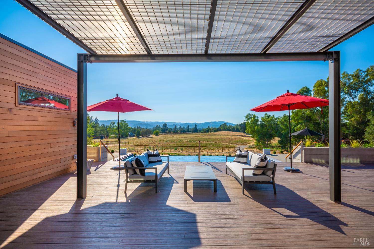519 Horse Barn Road Healdsburg CA 95448