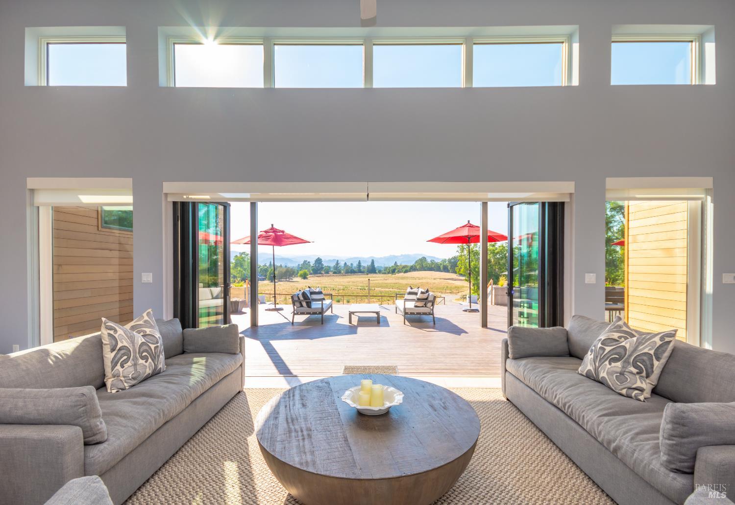 519 Horse Barn Road Healdsburg CA 95448