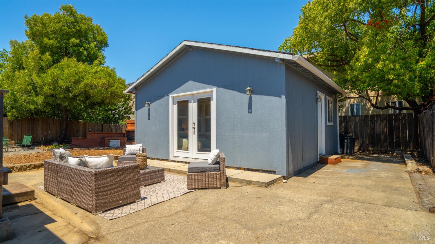 38 Bret Avenue San Rafael CA 94901