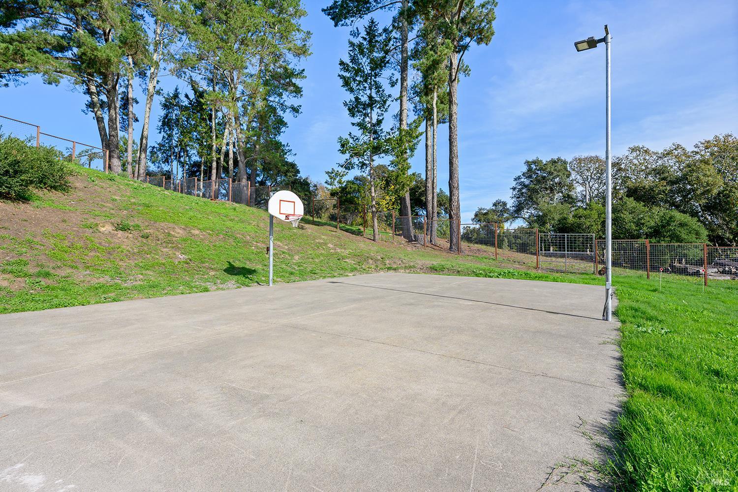 789 Pleasant Hill Road Sebastopol CA 95472