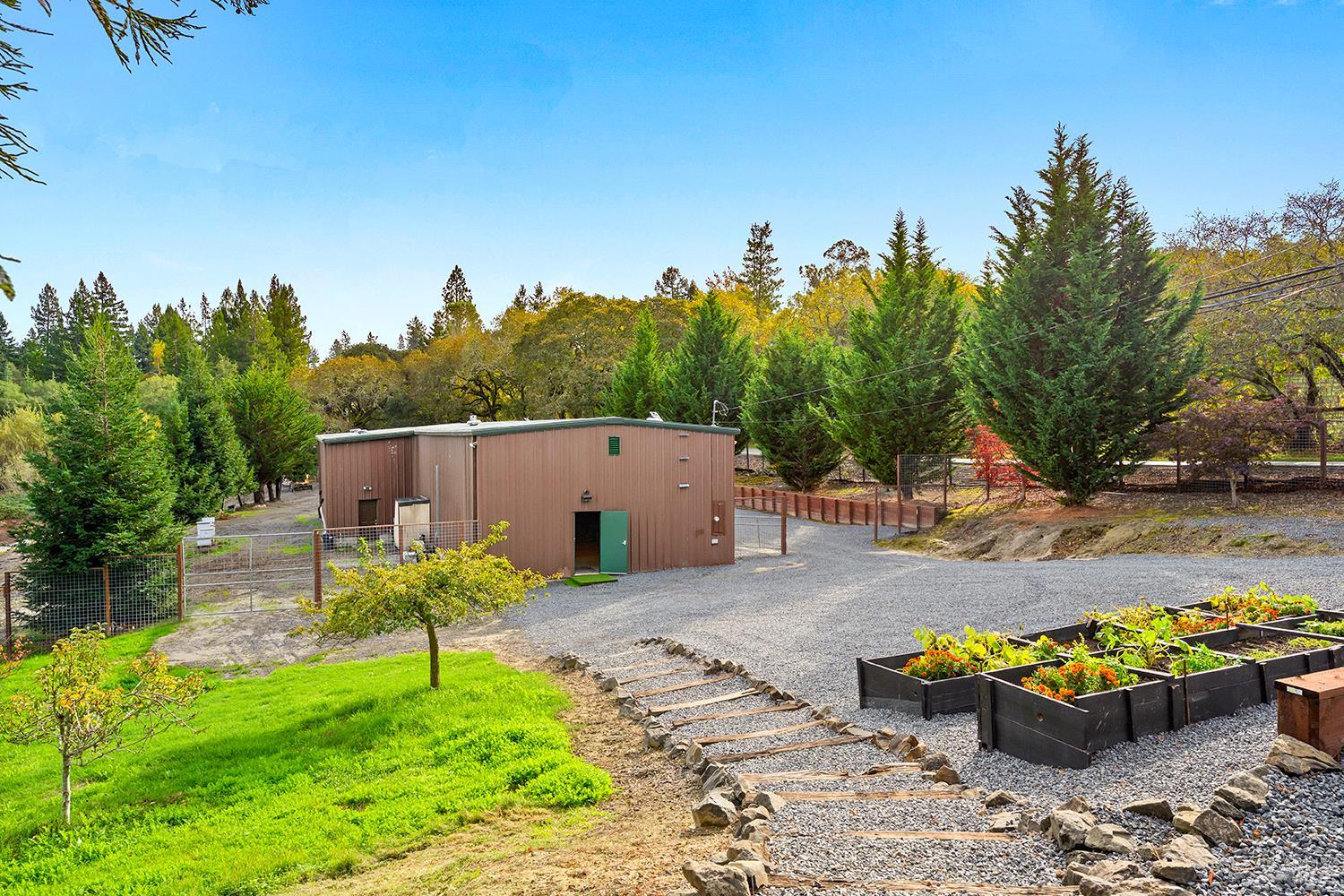 789 Pleasant Hill Road Sebastopol CA 95472