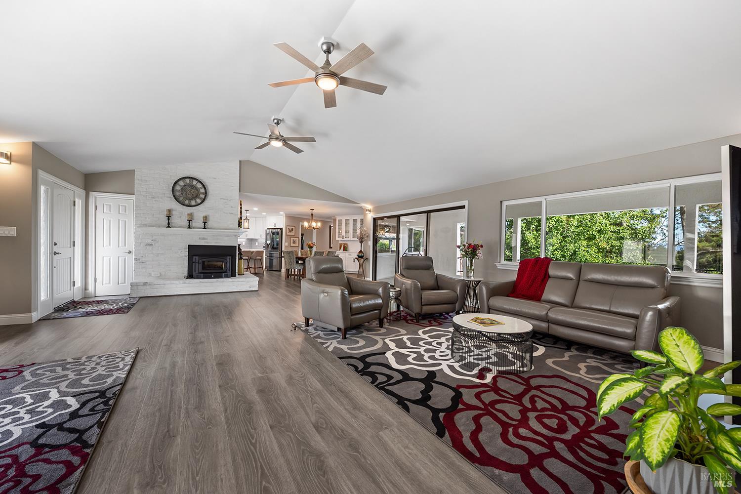 789 Pleasant Hill Road Sebastopol CA 95472