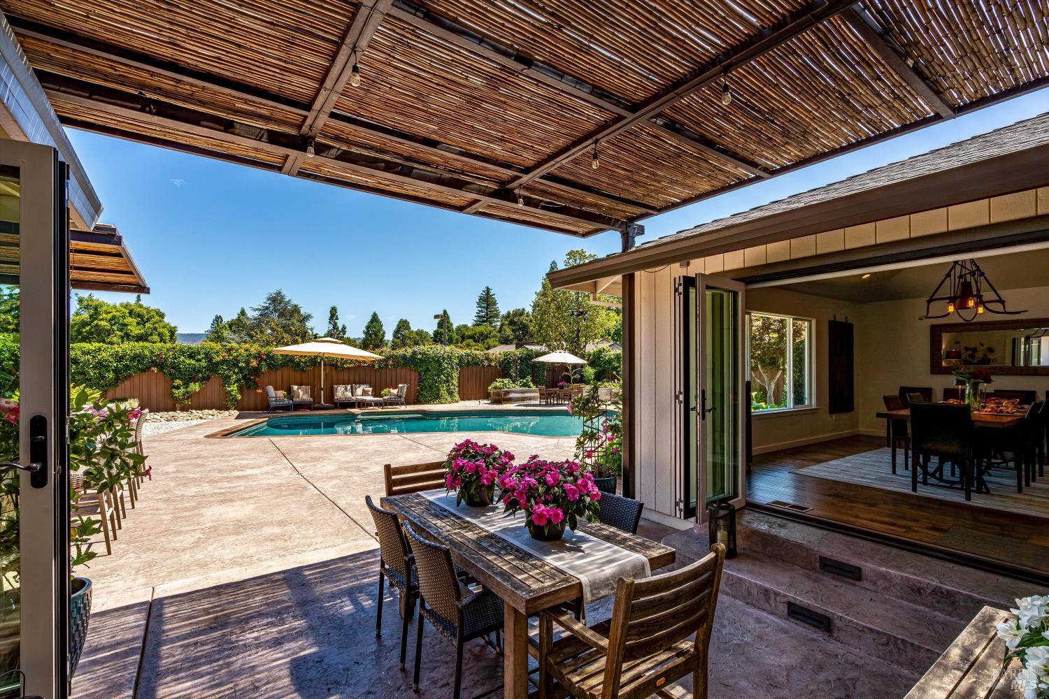 1655 Chardonnay Way St. Helena CA 94574