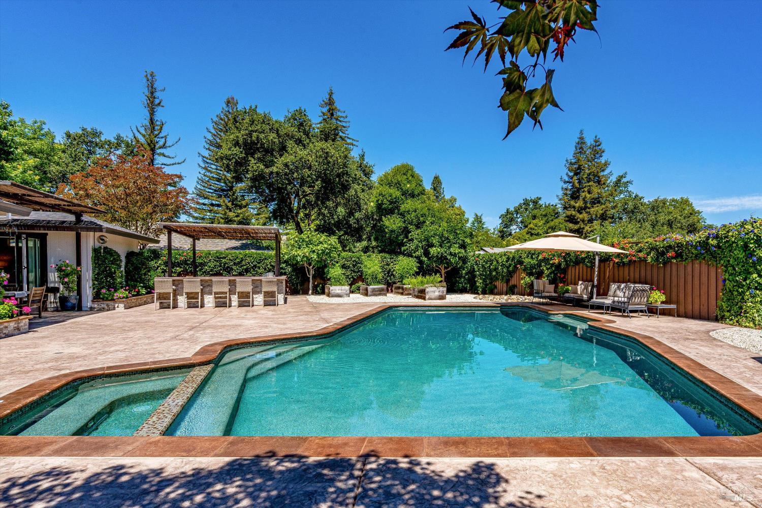 1655 Chardonnay Way St. Helena CA 94574