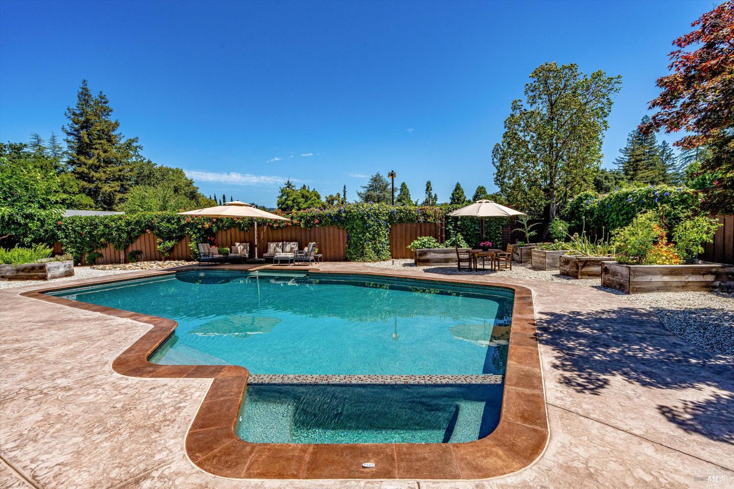 1655 Chardonnay Way St. Helena CA 94574