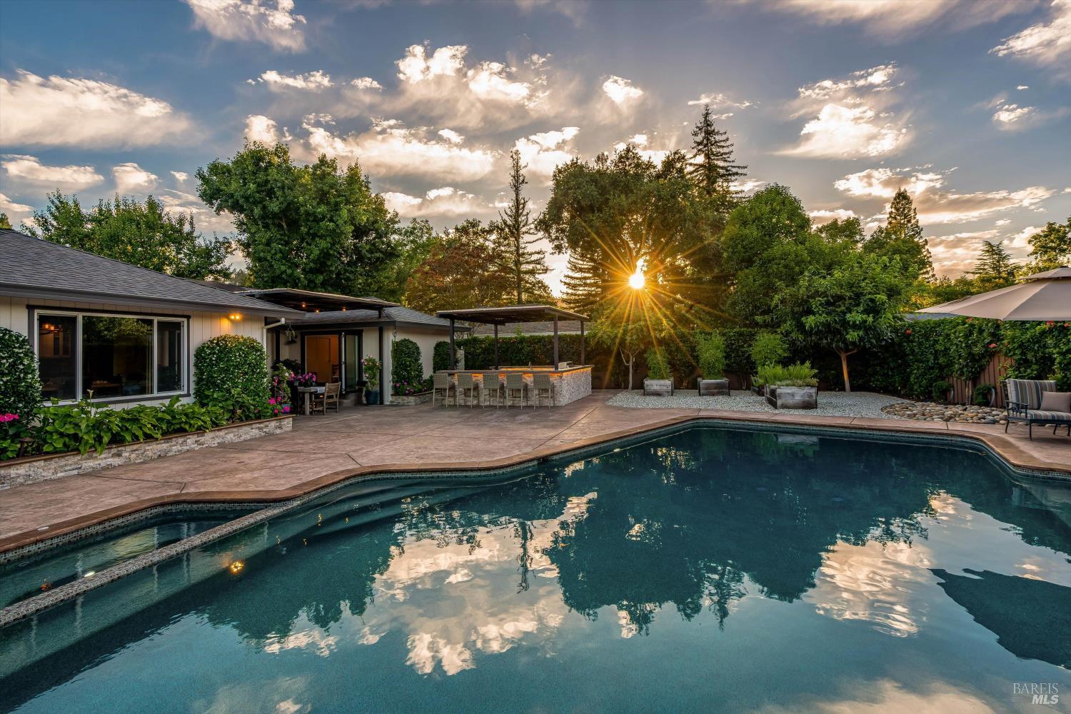 1655 Chardonnay Way St. Helena CA 94574