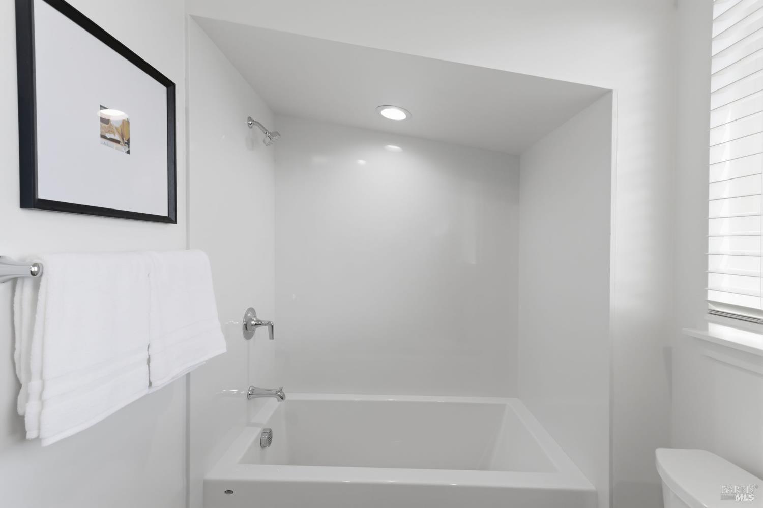 79 Bayharbor Way San Rafael CA 94901