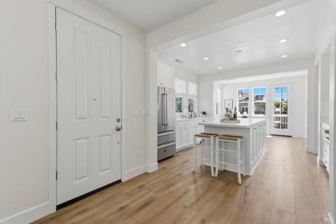 79 Bayharbor Way San Rafael CA 94901