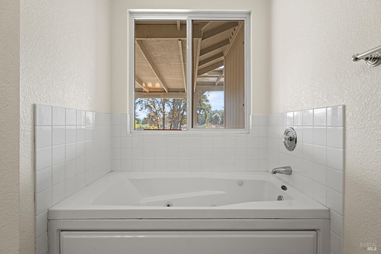 7921 Uva Drive Redwood Valley CA 95470