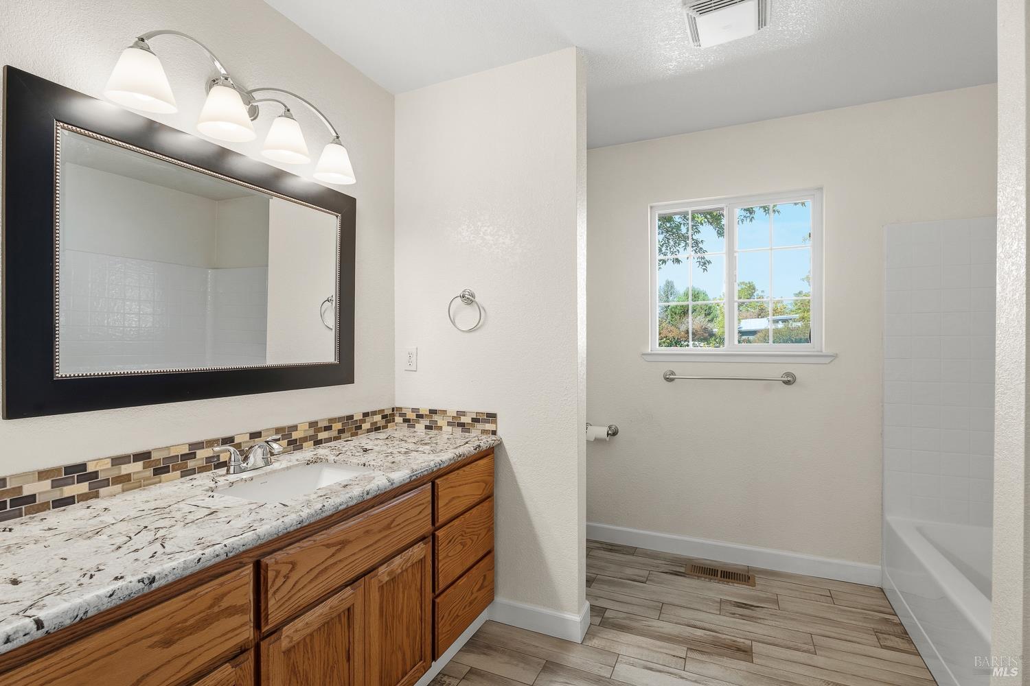 7921 Uva Drive Redwood Valley CA 95470