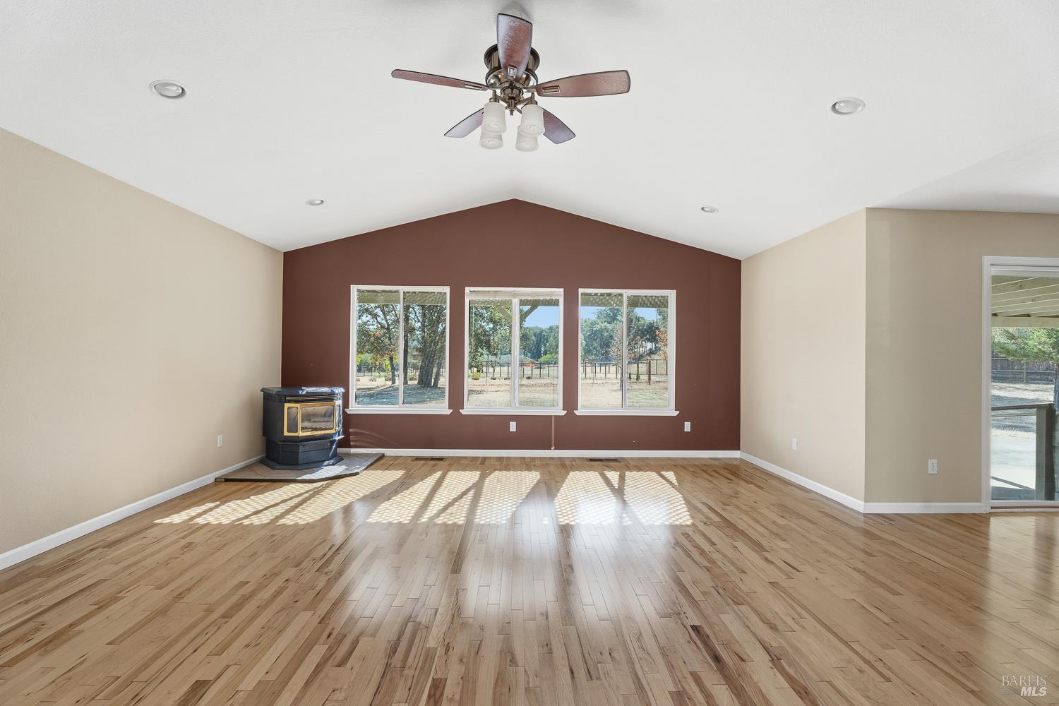 7921 Uva Drive Redwood Valley CA 95470