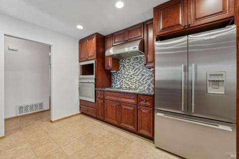 8003 Adrian Drive Rohnert Park CA 94928