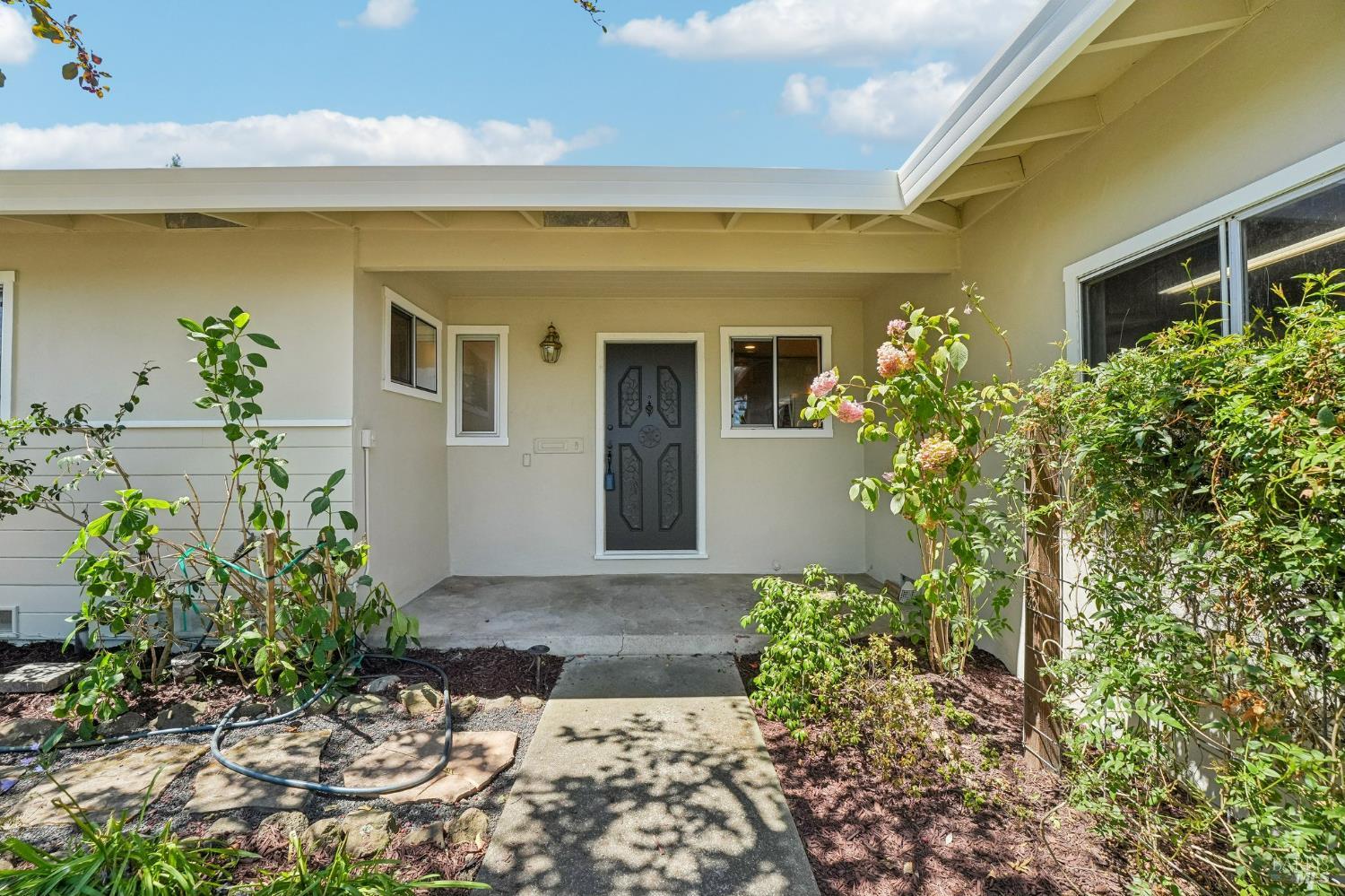 8003 Adrian Drive Rohnert Park CA 94928