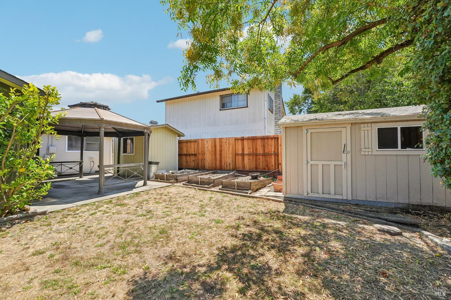 8003 Adrian Drive Rohnert Park CA 94928