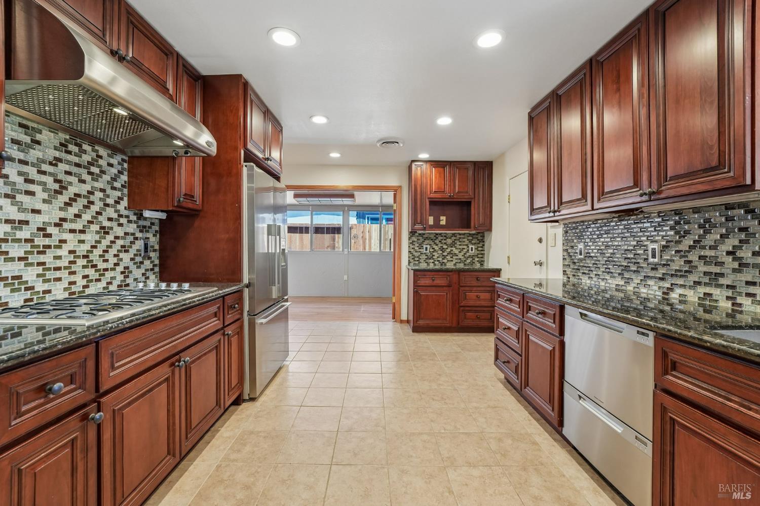 8003 Adrian Drive Rohnert Park CA 94928