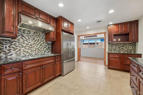 8003 Adrian Drive Rohnert Park CA 94928
