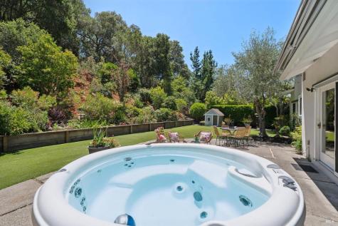 28 Castlewood Drive San Rafael CA 94901