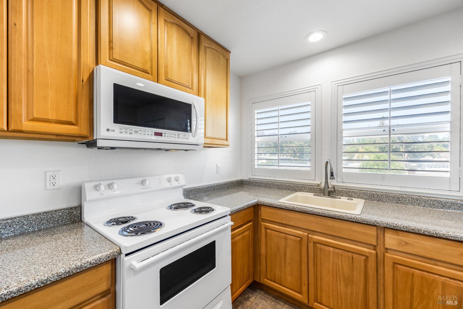 396 Elder Street Vacaville CA 95688