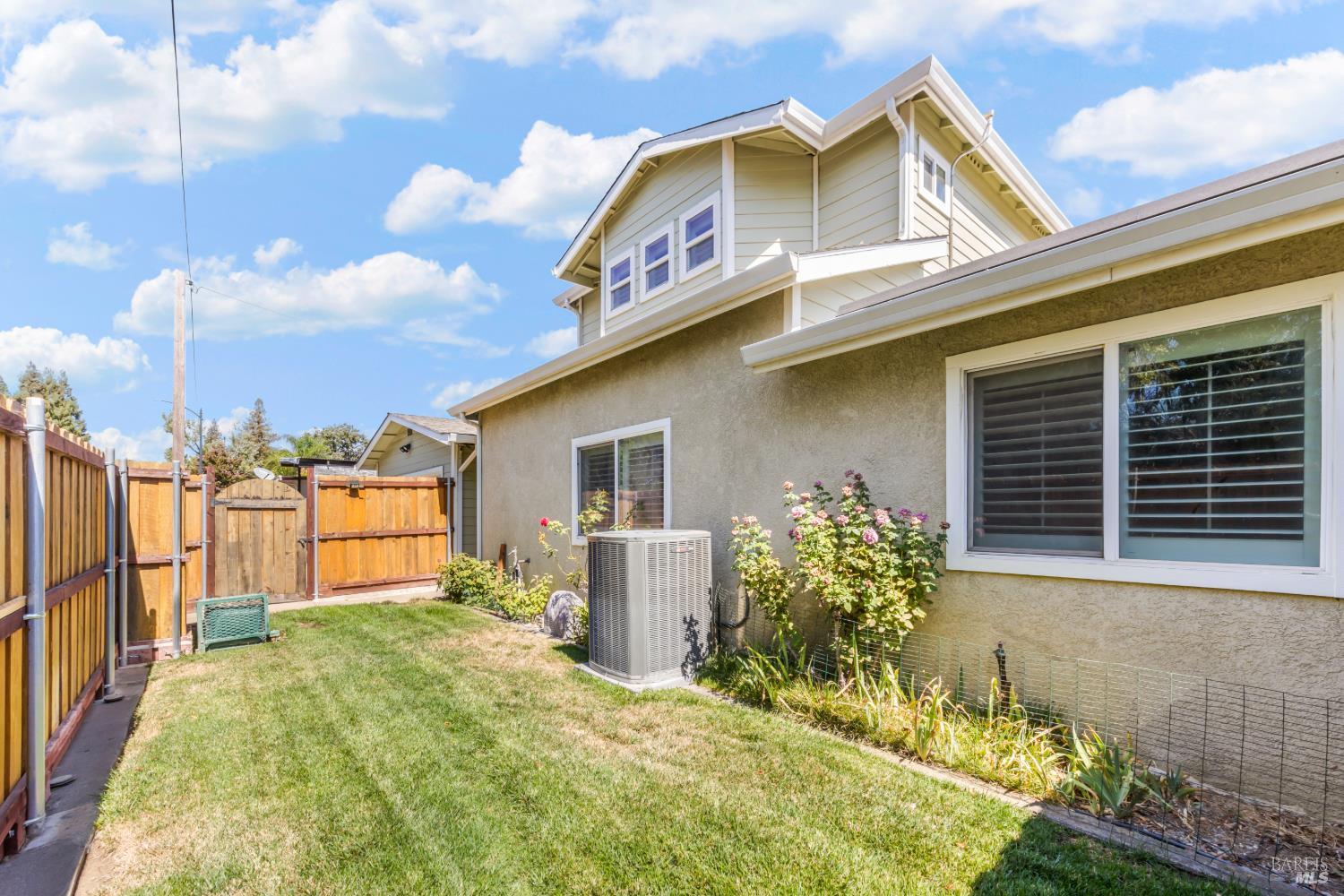 396 Elder Street Vacaville CA 95688