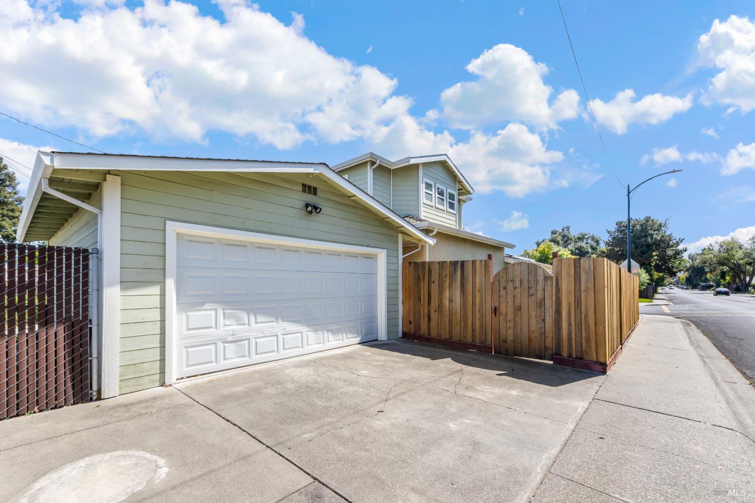 396 Elder Street Vacaville CA 95688