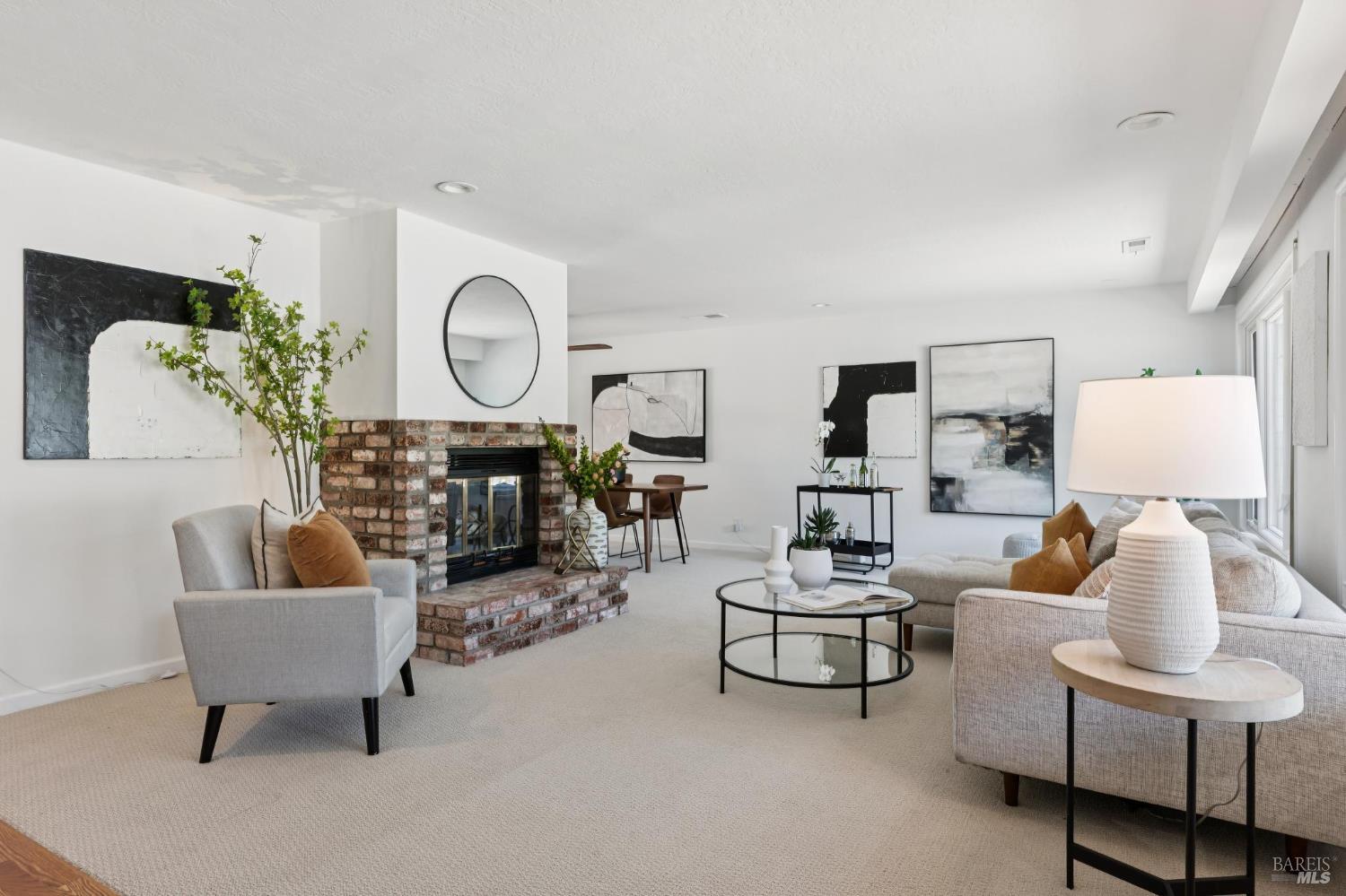 703 Lamont Avenue Novato CA 94945