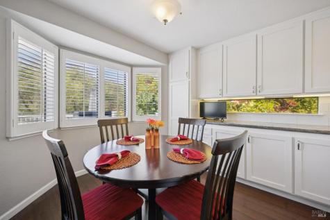 6 Fox Hollow Place Novato CA 94945