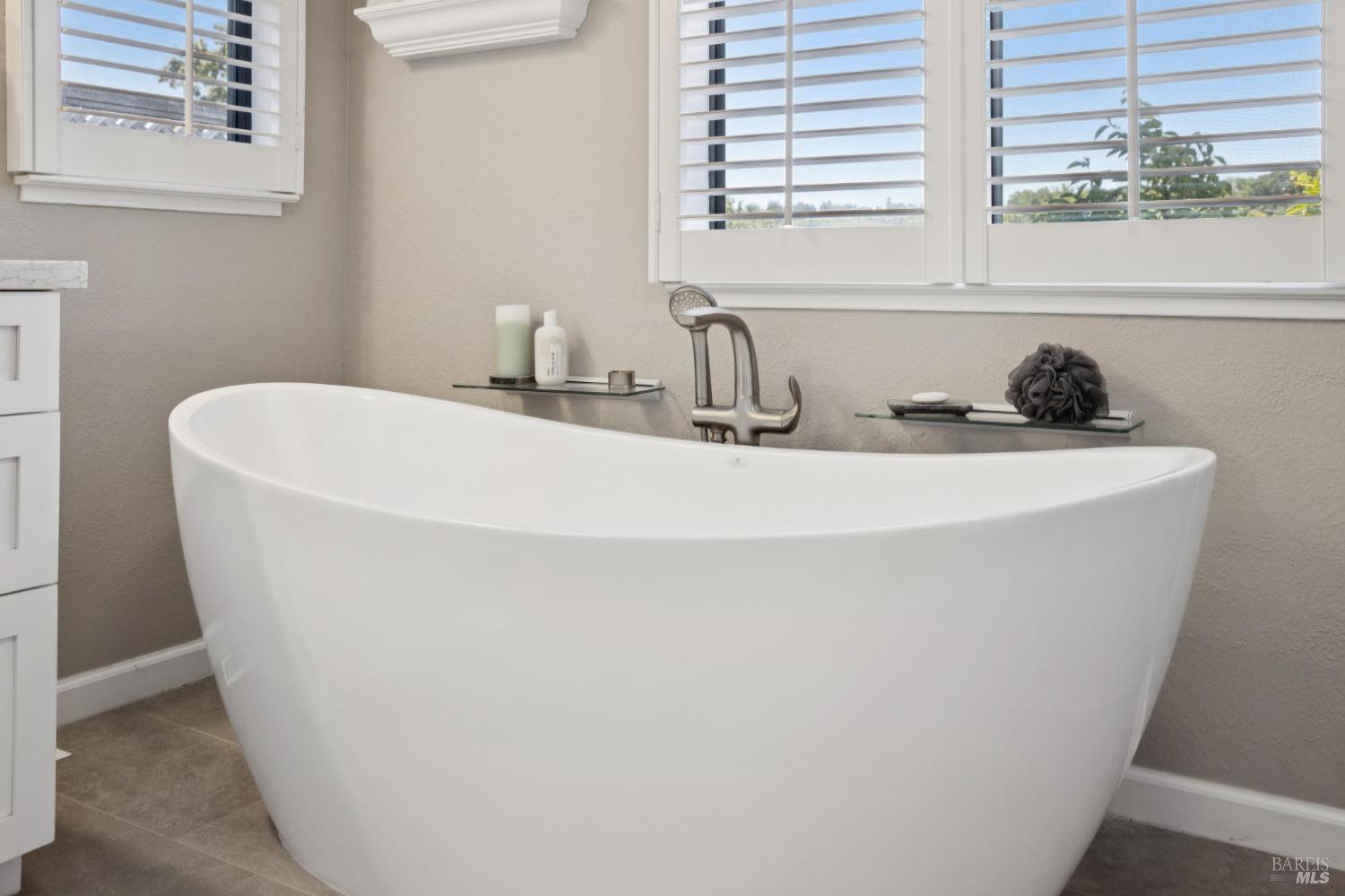 6 Fox Hollow Place Novato CA 94945