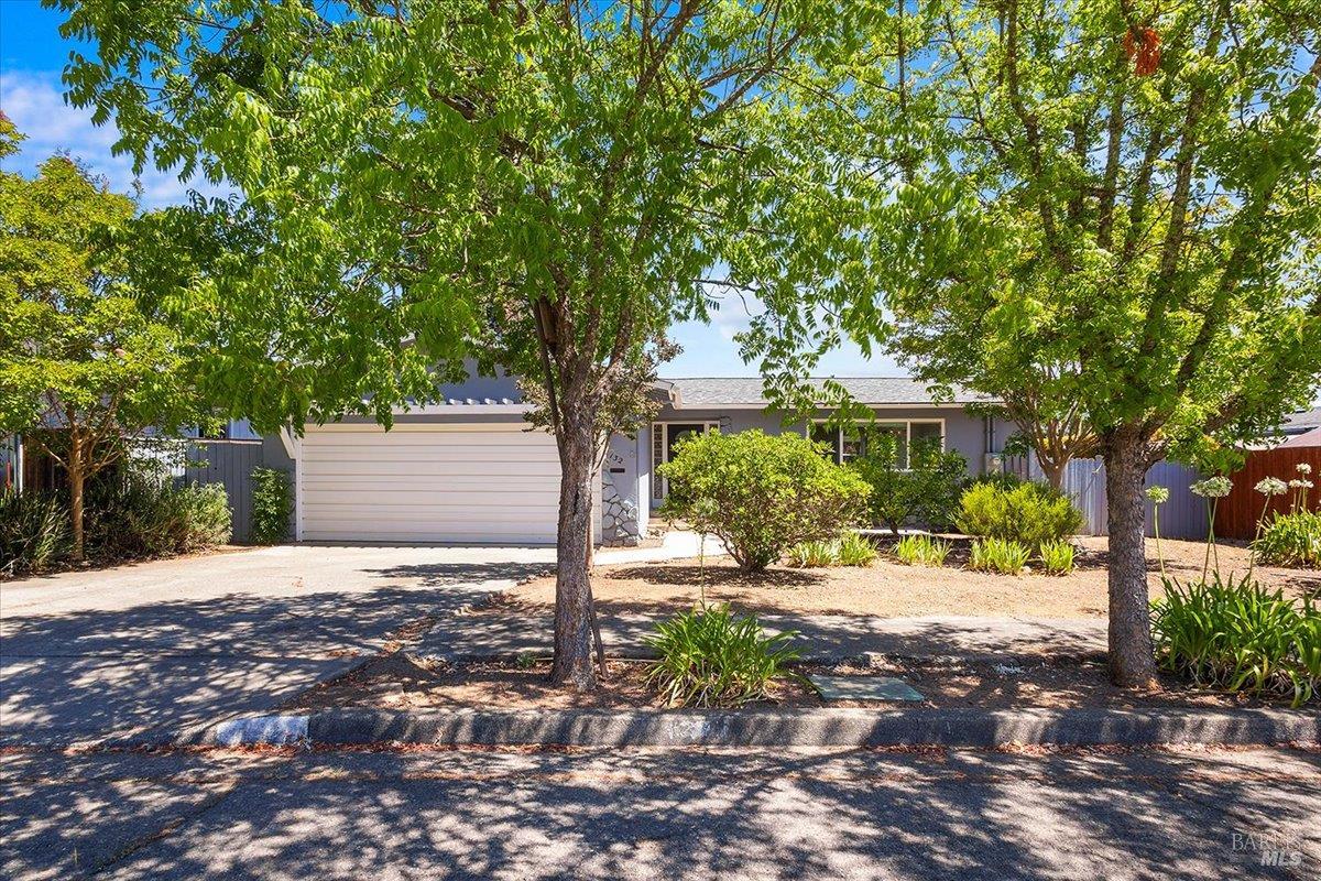132 Las Colinas Drive Cloverdale CA 95425