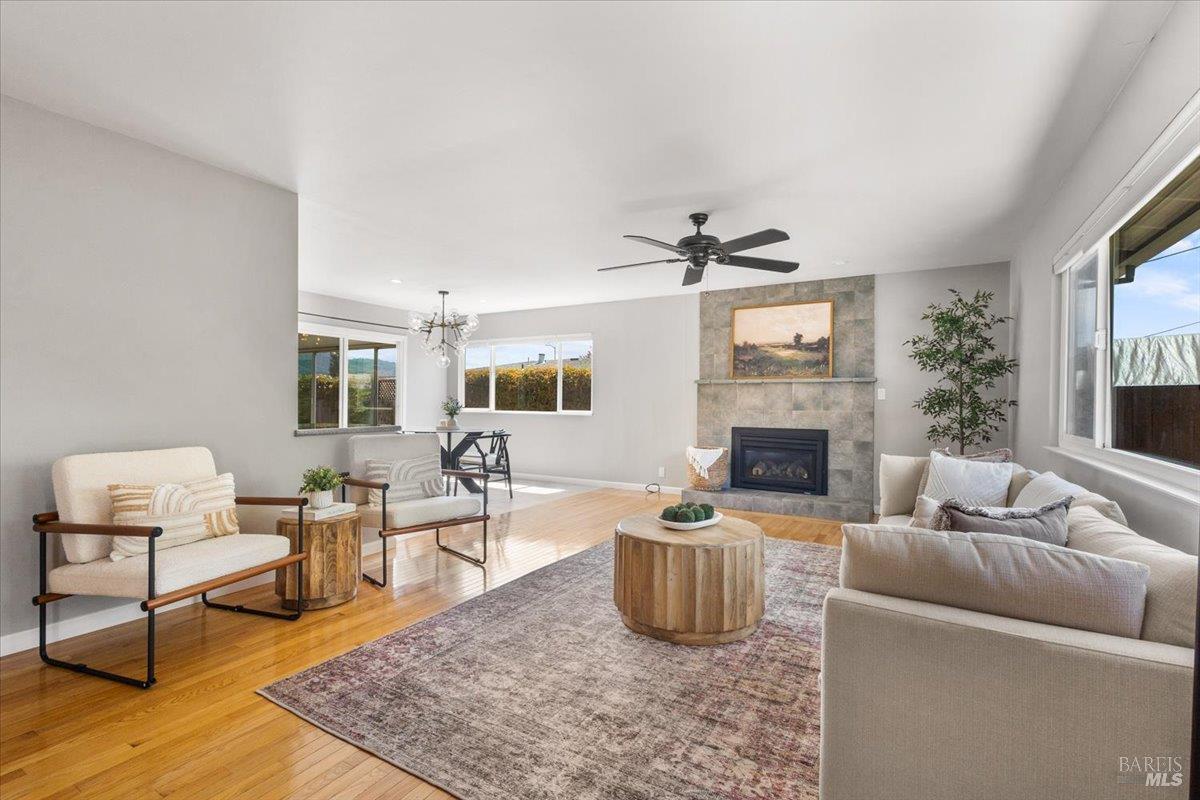 132 Las Colinas Drive Cloverdale CA 95425