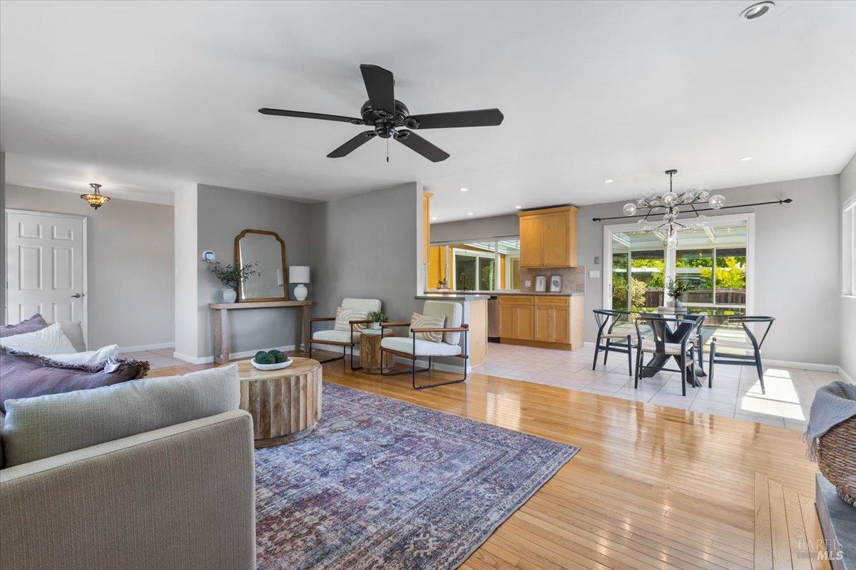 132 Las Colinas Drive Cloverdale CA 95425