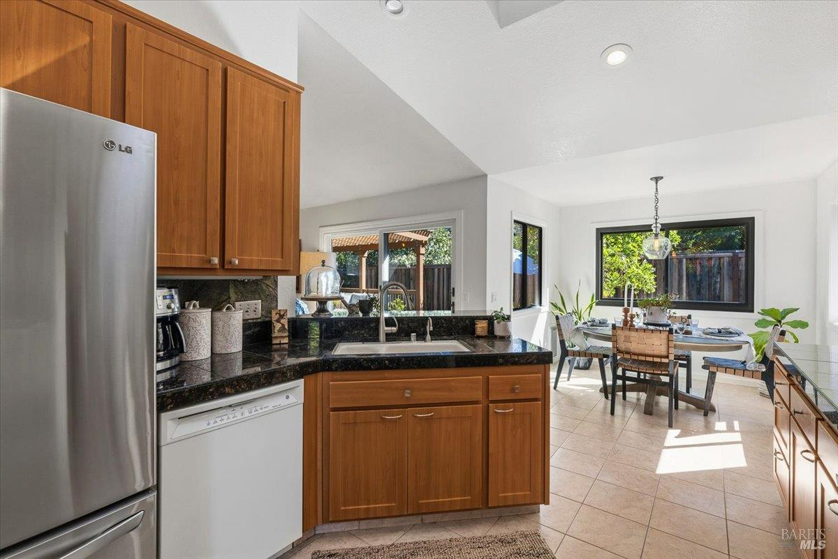 1141 Forest Glen Way Santa Rosa CA 95404