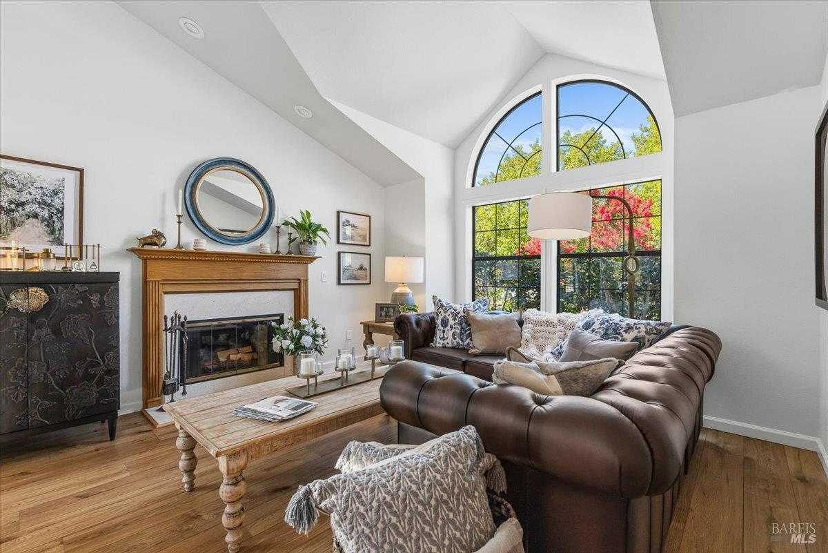 1141 Forest Glen Way Santa Rosa CA 95404