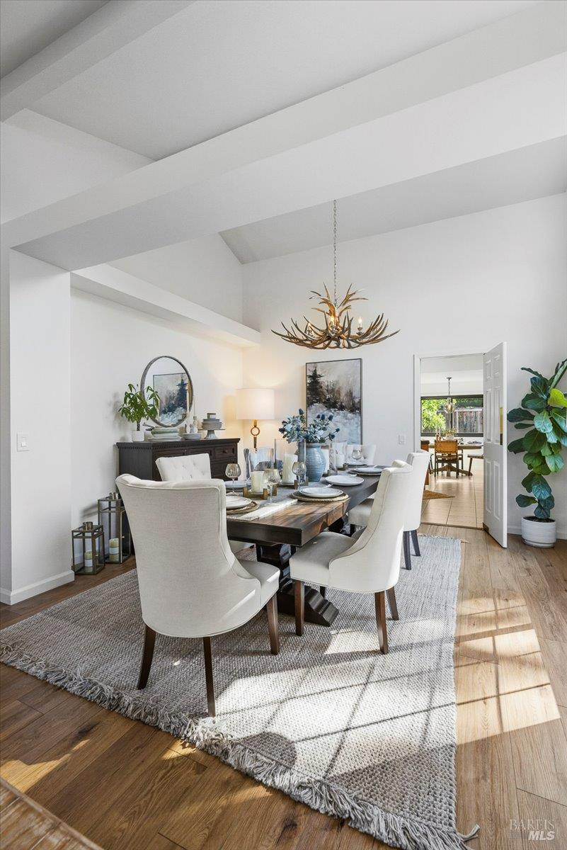 1141 Forest Glen Way Santa Rosa CA 95404