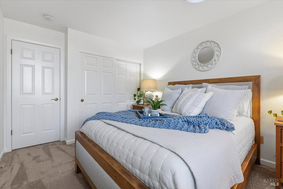 1141 Forest Glen Way Santa Rosa CA 95404