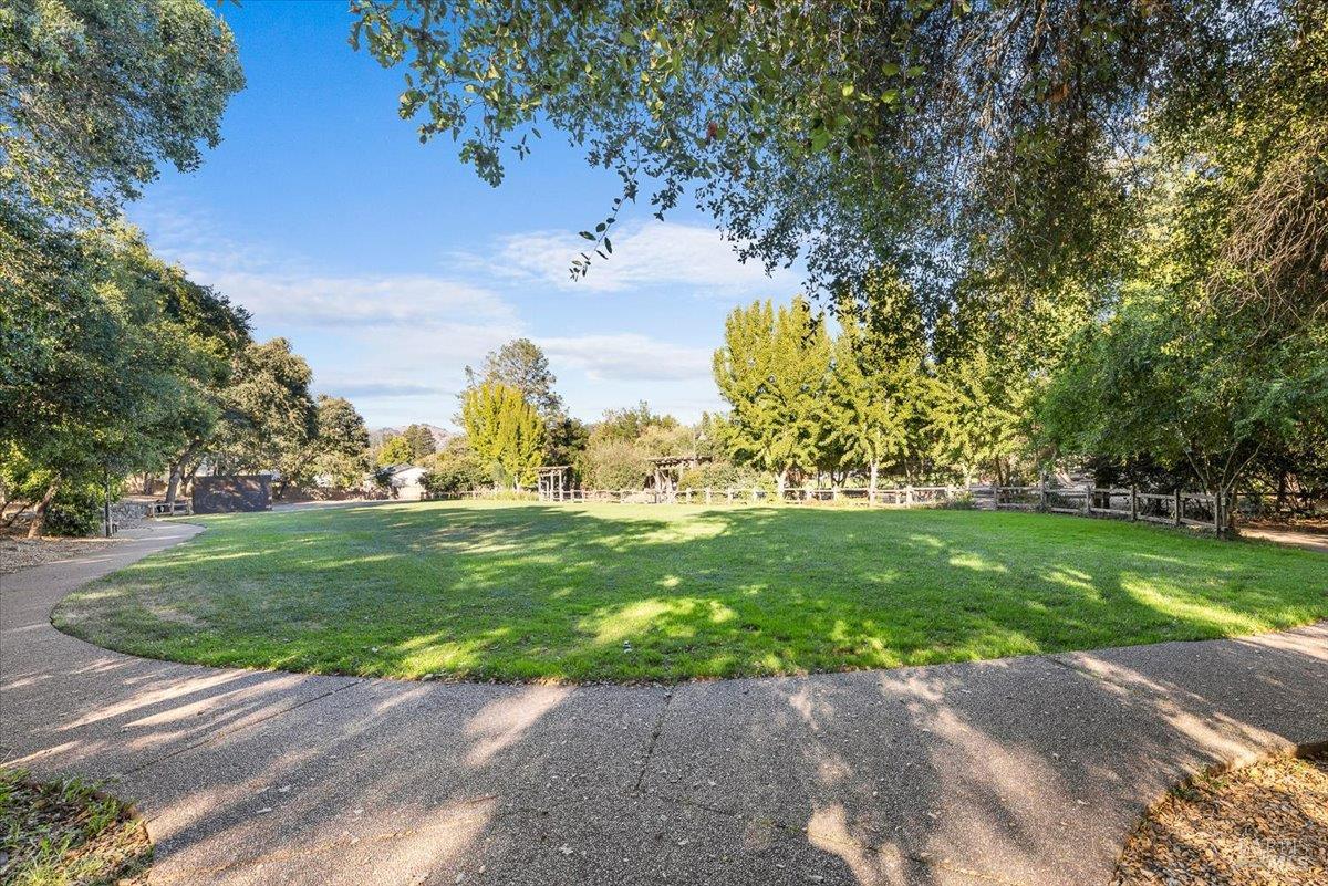 1141 Forest Glen Way Santa Rosa CA 95404
