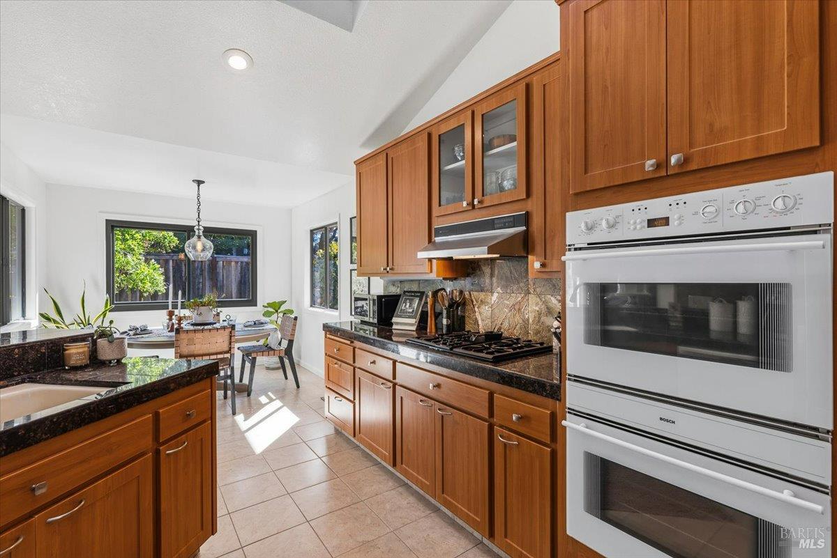1141 Forest Glen Way Santa Rosa CA 95404