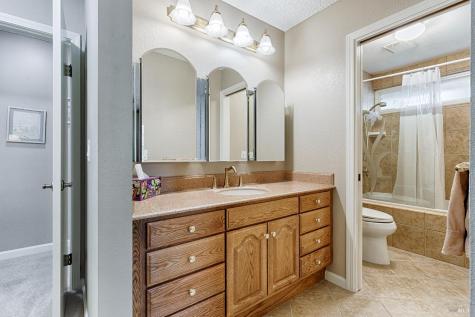 6497 Meadowridge Drive Santa Rosa CA 95409