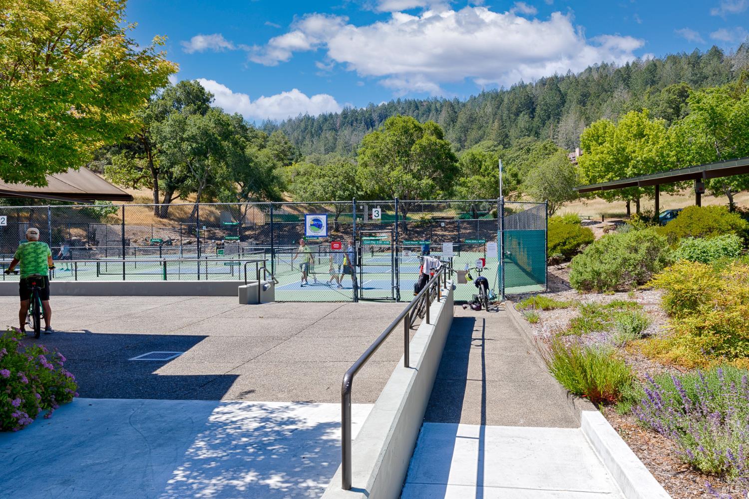 6497 Meadowridge Drive Santa Rosa CA 95409