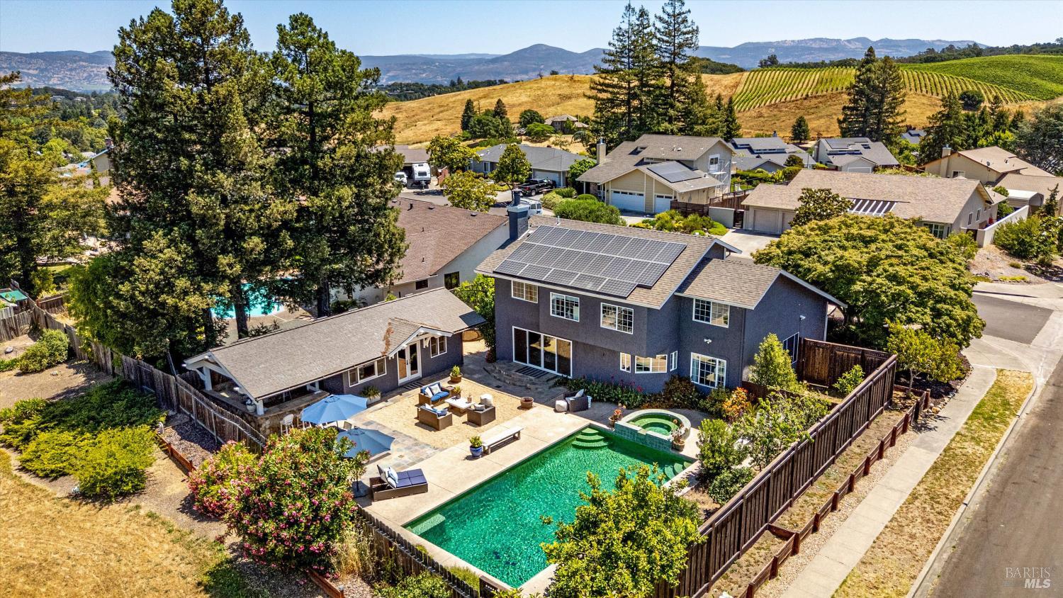 3412 Royal Court Napa CA 94558