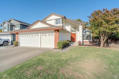 7036 Edinburgh Court Windsor CA 95492