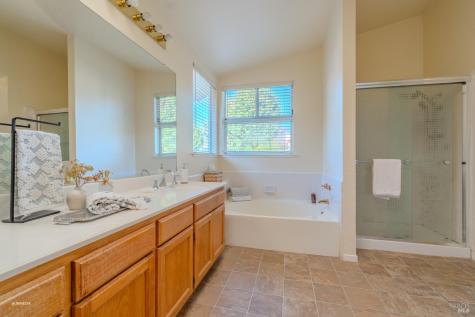 7036 Edinburgh Court Windsor CA 95492
