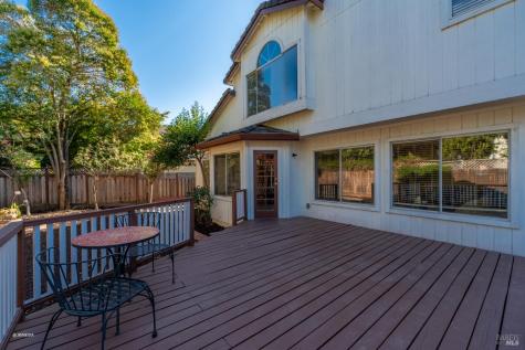 7036 Edinburgh Court Windsor CA 95492