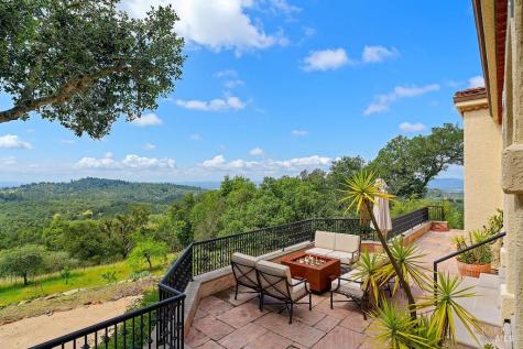 740 Shiloh Terrace Santa Rosa CA 95403