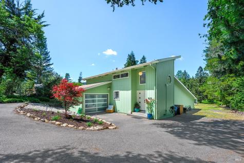 5675 St. Helena Road NE Santa Rosa CA 95404